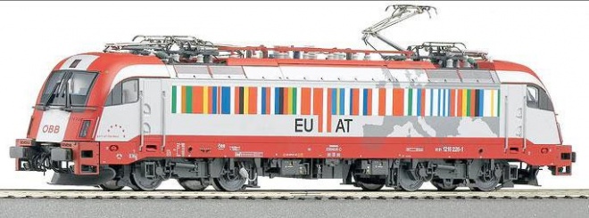 Electric locomotive class 1216 with "Europa" design<br /><a href='images/pictures/Roco/62487.jpg' target='_blank'>Full size image</a>